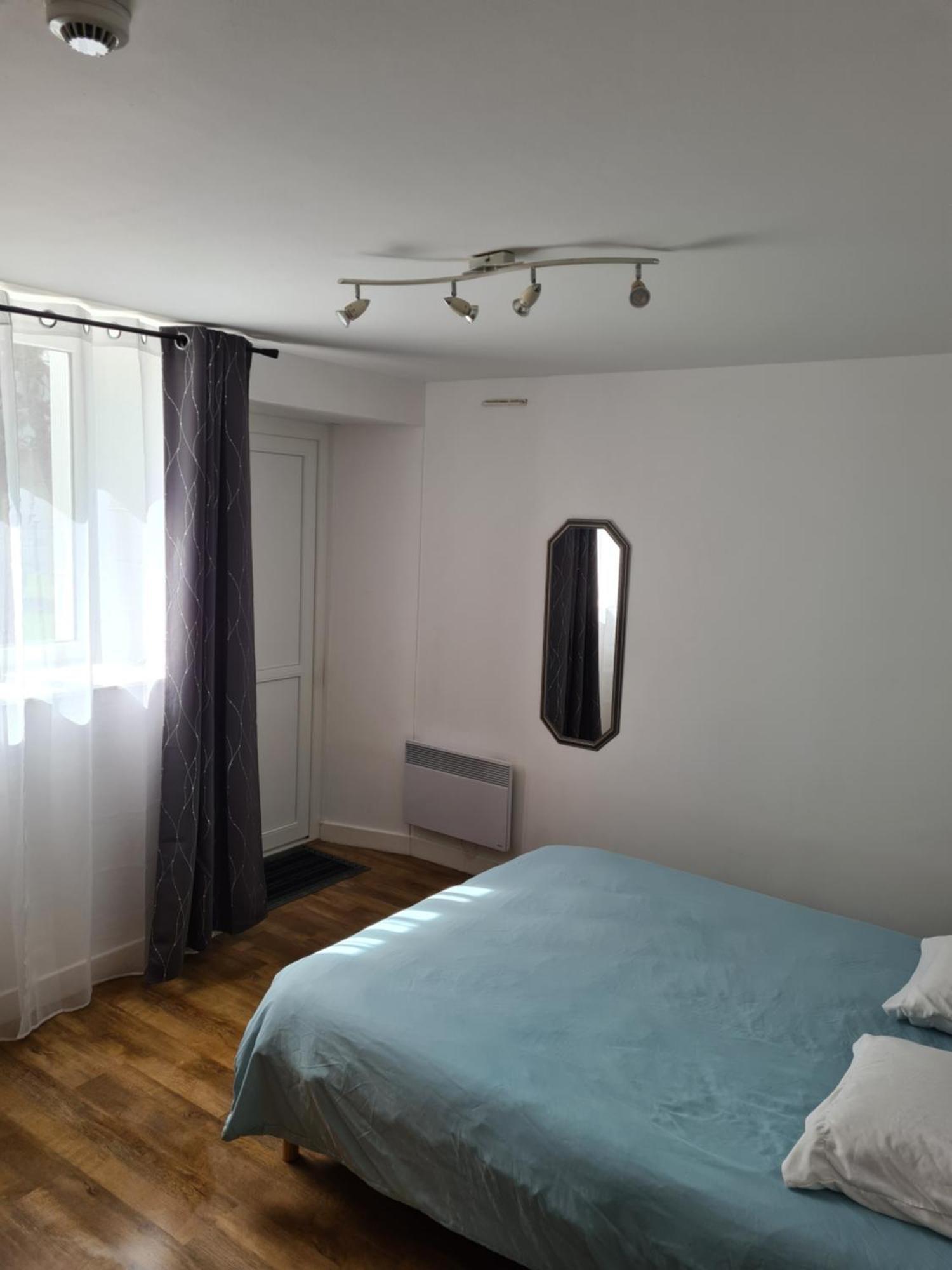Hotel Saint Julien Aux Bois Zewnętrze zdjęcie